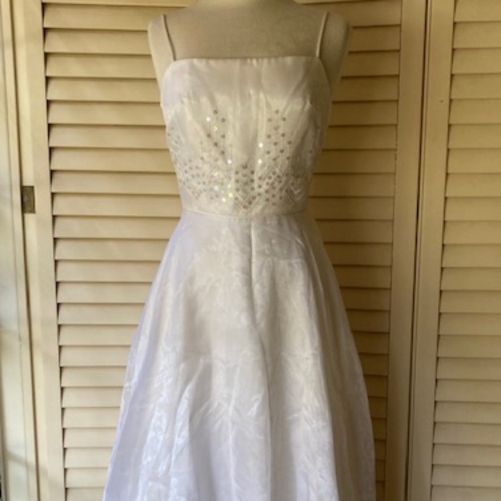 Jessica McClintock White Satin and Chiffon Dress ~with tags~